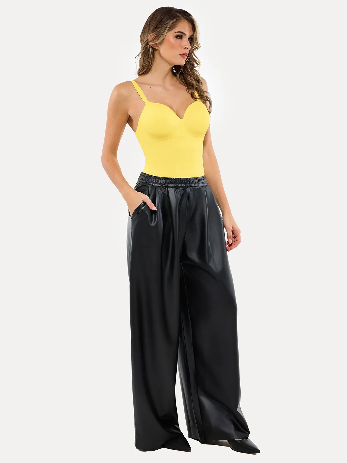 Seamless All-in-One Push-Up Sculpting Cami Top - Image 17