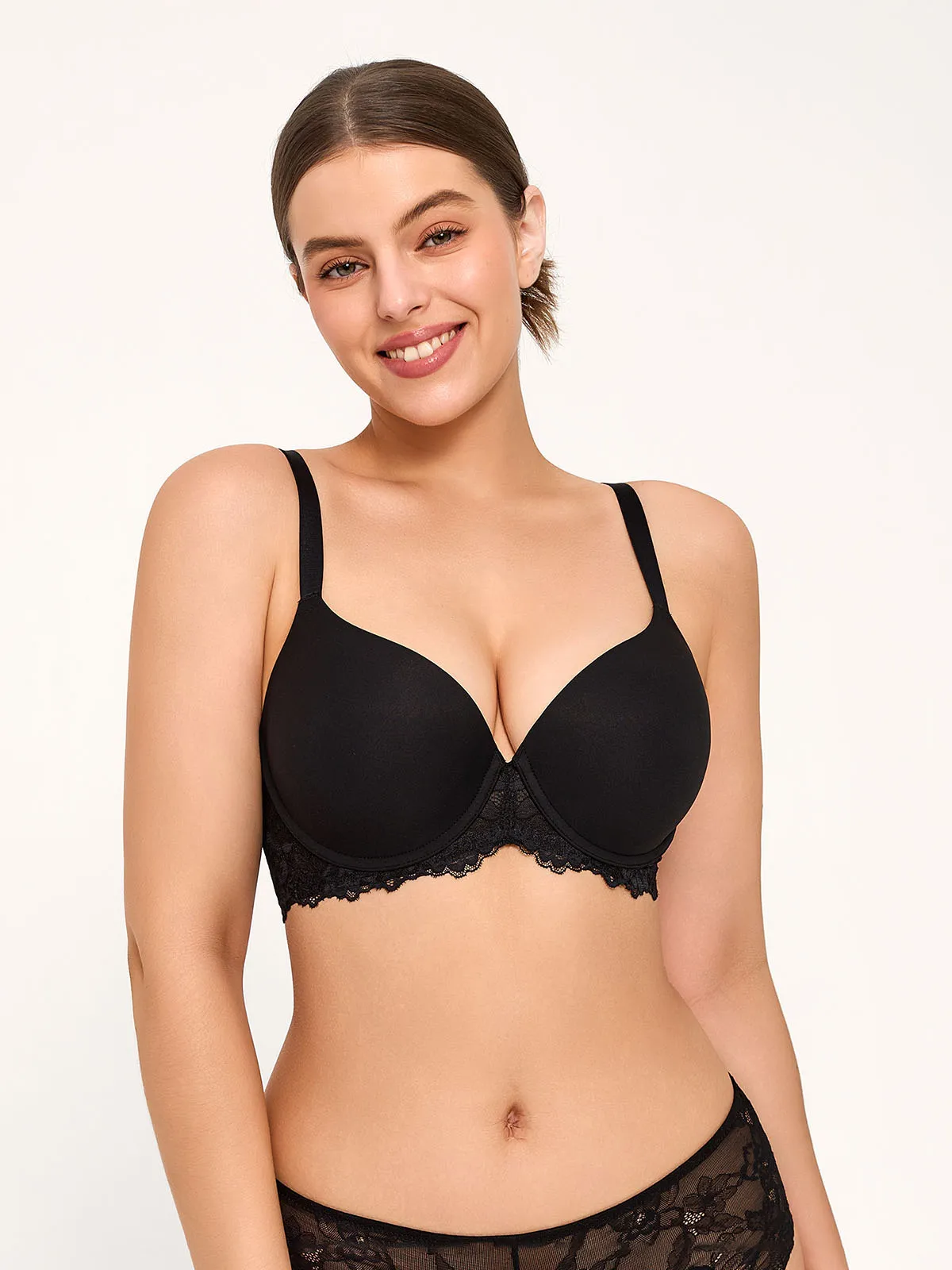 Delicate Embrace Lace Underwire Bra - Image 2
