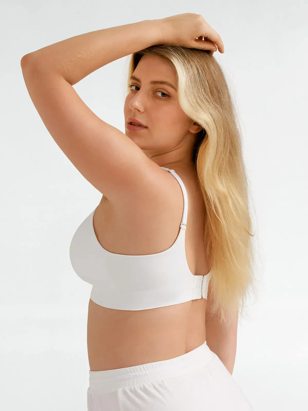 Seamless Wireless Adjustable Wide-Strap T-Shirt Bra - Image 3
