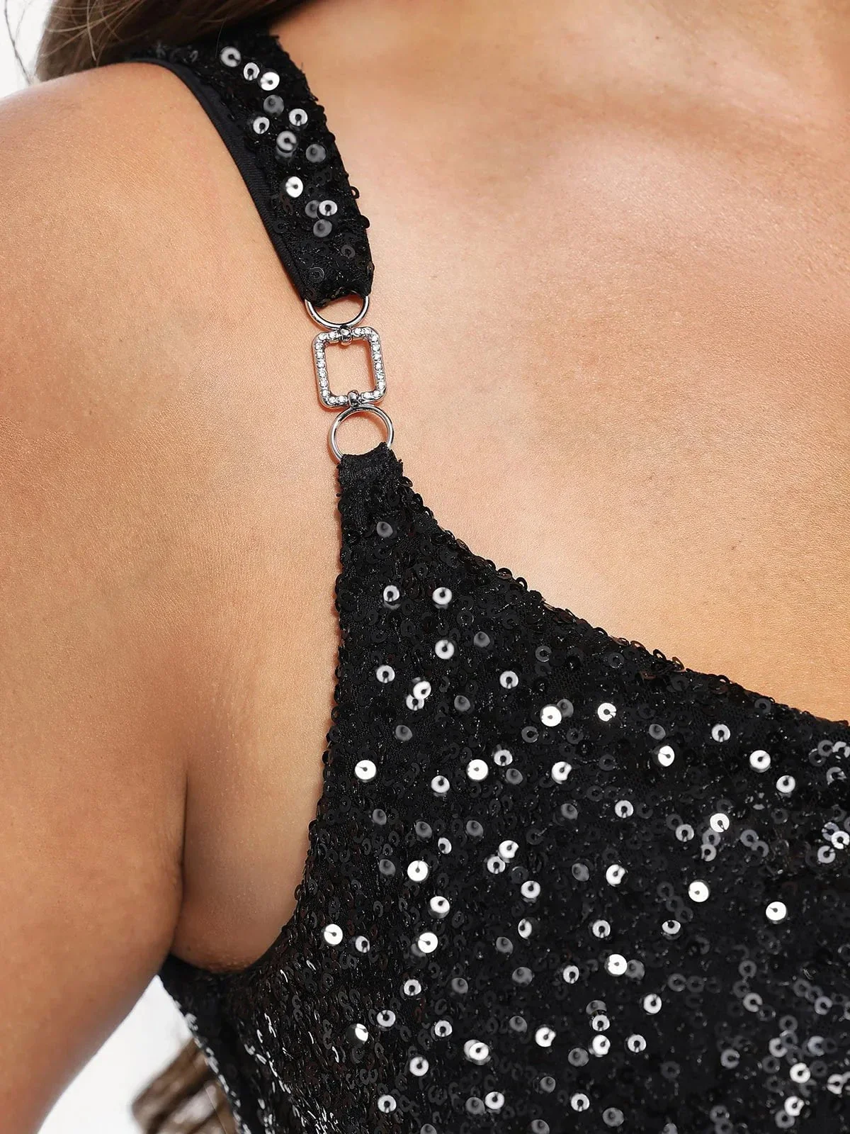 Sequin Cowl Neck Chain Detail Sculpting Bodysuit - Image 19