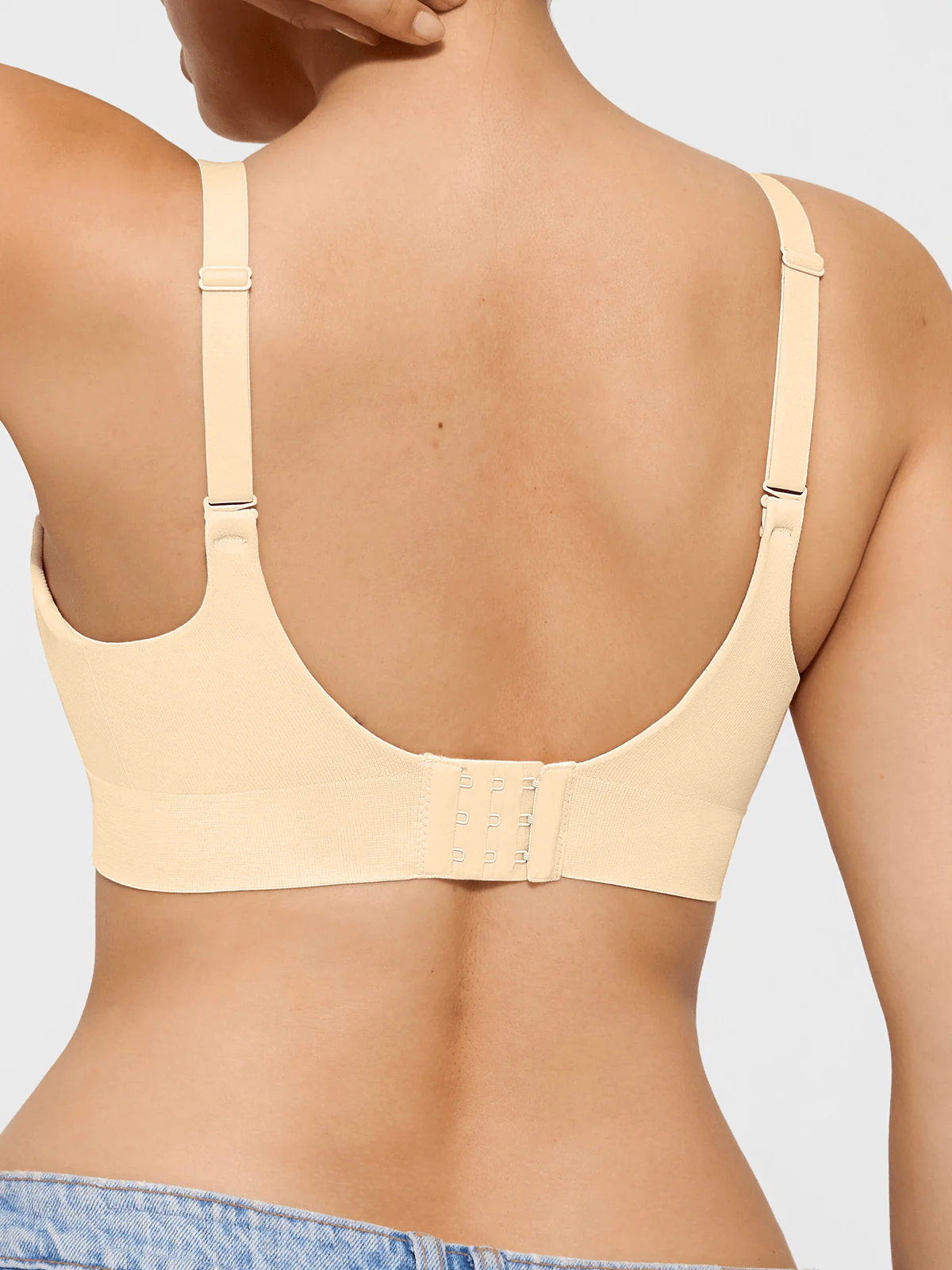 ContourLift™ Seamless Wireless Shaping Push Up Bra - Image 21